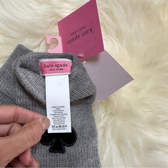 NEW Kate Spade New York Flocked Spade Gloves Gray Touchscreen friendly - Picture 5 of 5